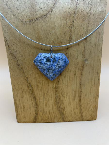 Lapislazuli Anhänger „Supergirl’s Character“